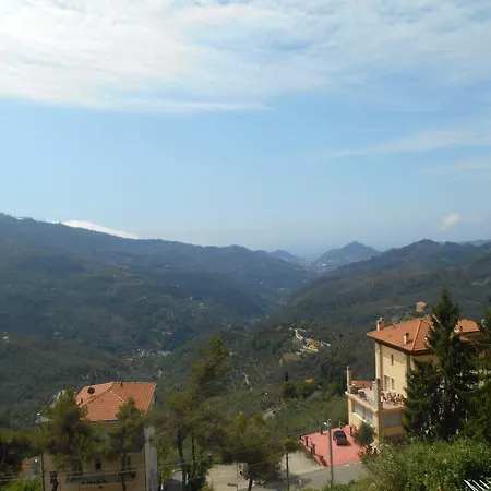 La Riana Hotel 3*