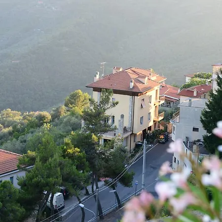 La Riana 3* Perinaldo