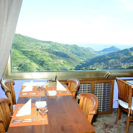 La Riana 3*