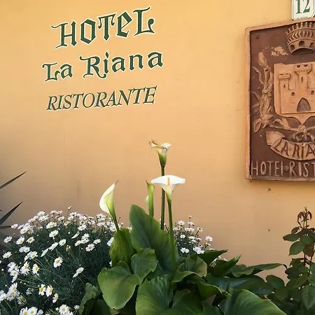 La Riana Hotel 3*